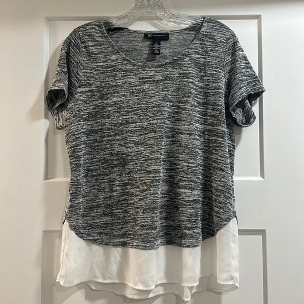Women’s international concepts blouse top shirt grey and white size large